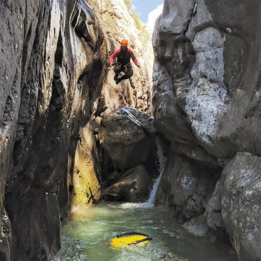 découvrez le Saut de 3m canyoning Ancelle à Gap