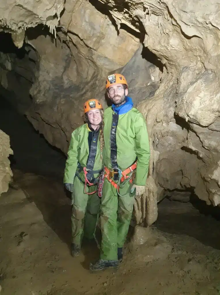 Découverte de la spéléologie dans les gorges d'Agnielles