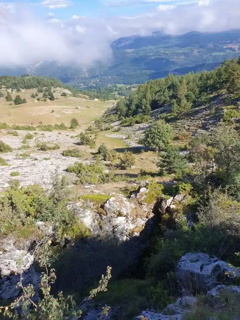 Entrée du gouffre Dupont Martin dans le Dévoluy