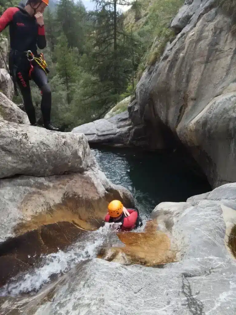 Grand toboggan au canyoning de Rouanette à Ancelle