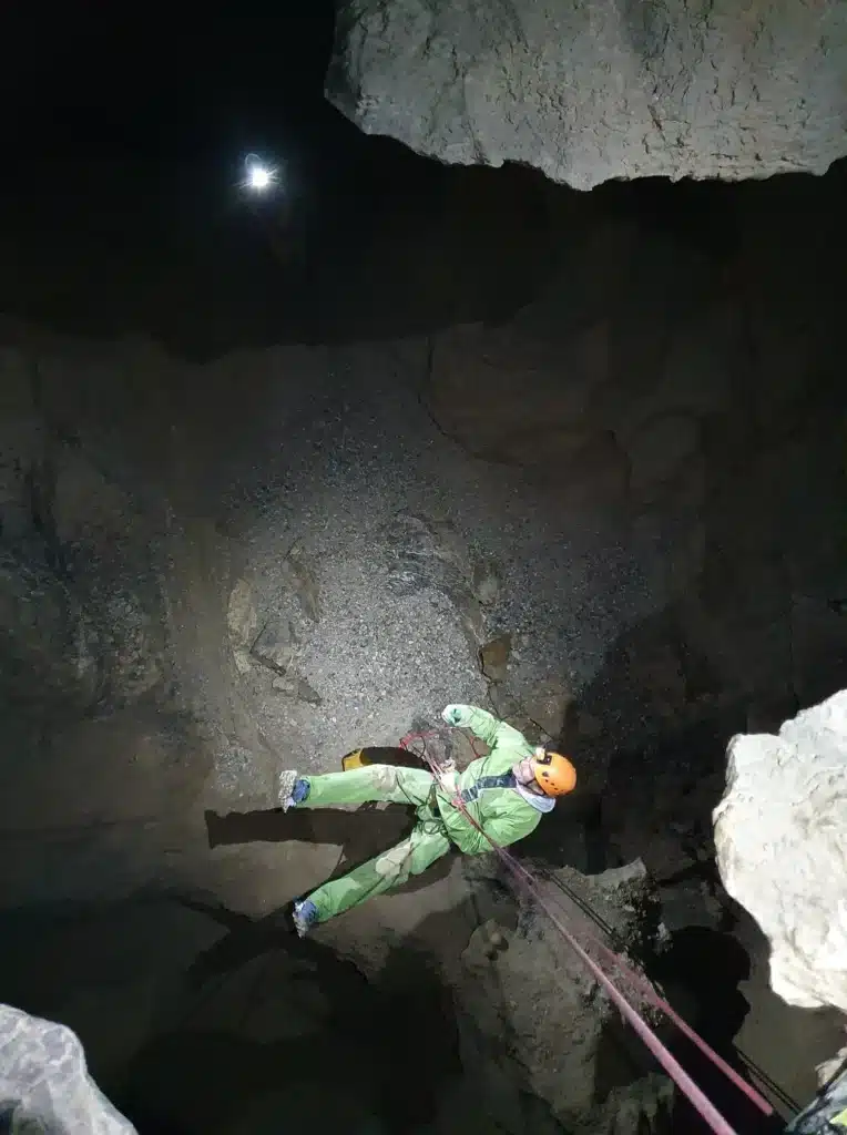 Rappel de 12m dans les Gorges d'Agnielles près de Gap